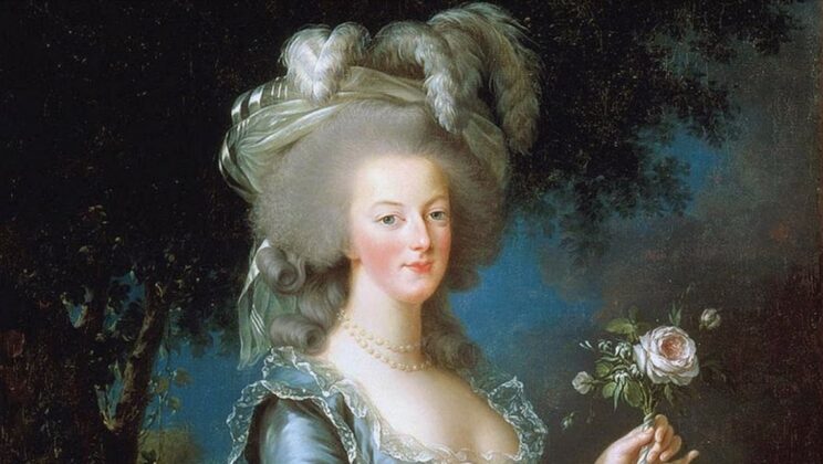 El 16 de octubre de 1793, María Antonieta, reina de Francia, encuentra su fin bajo la hoja de la guillotina.